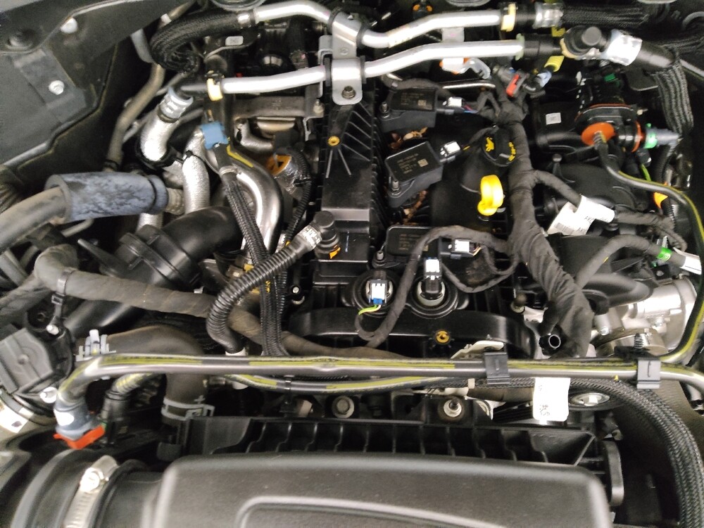 2021 Ford Explorer in Wichita, KS 67207 - 18127052 30