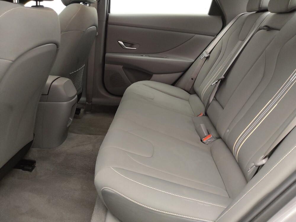 2025 Hyundai Elantra in Independence, MO 64055 - 18127055 18