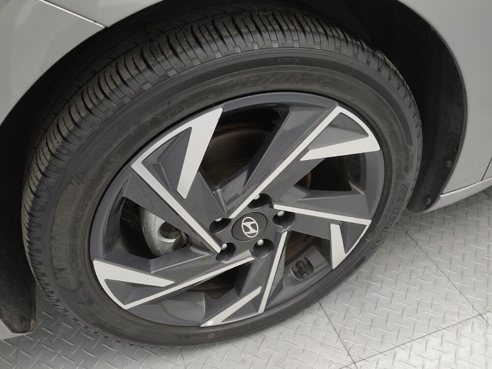 2025 Hyundai Elantra in Independence, MO 64055 - 18127055 31