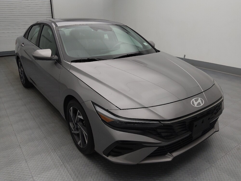 2025 Hyundai Elantra in Independence, MO 64055 - 18127055 13