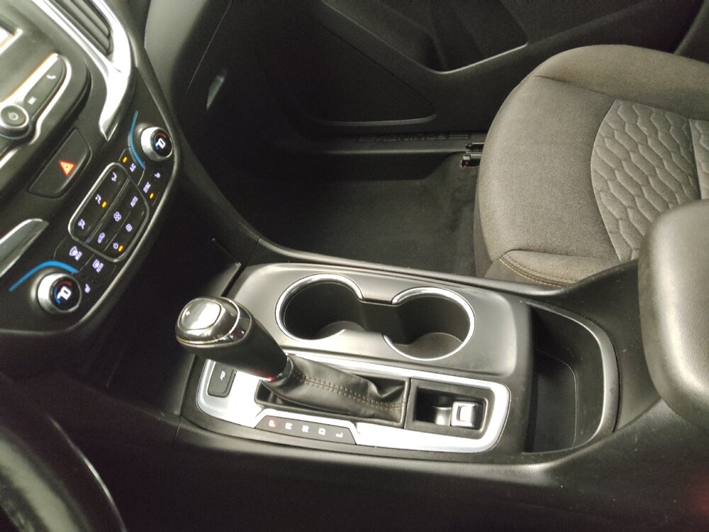 2019 Chevrolet Equinox in Peoria, IL 61615 - 18127058 26