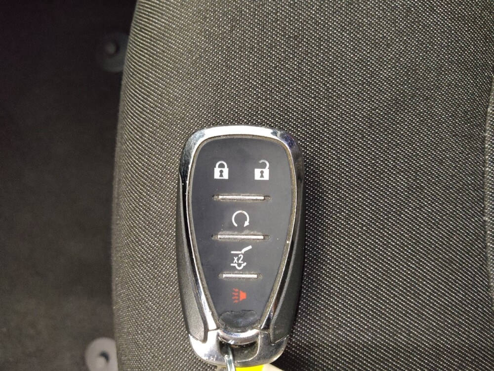 2019 Chevrolet Equinox in Peoria, IL 61615 - 18127058 32