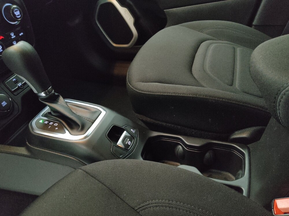 2021 Jeep Renegade in Lombard, IL 60148 - 18127069 26