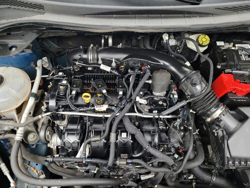 2020 Ford Escape in Des Moines, IA 50310 - 18127072 30