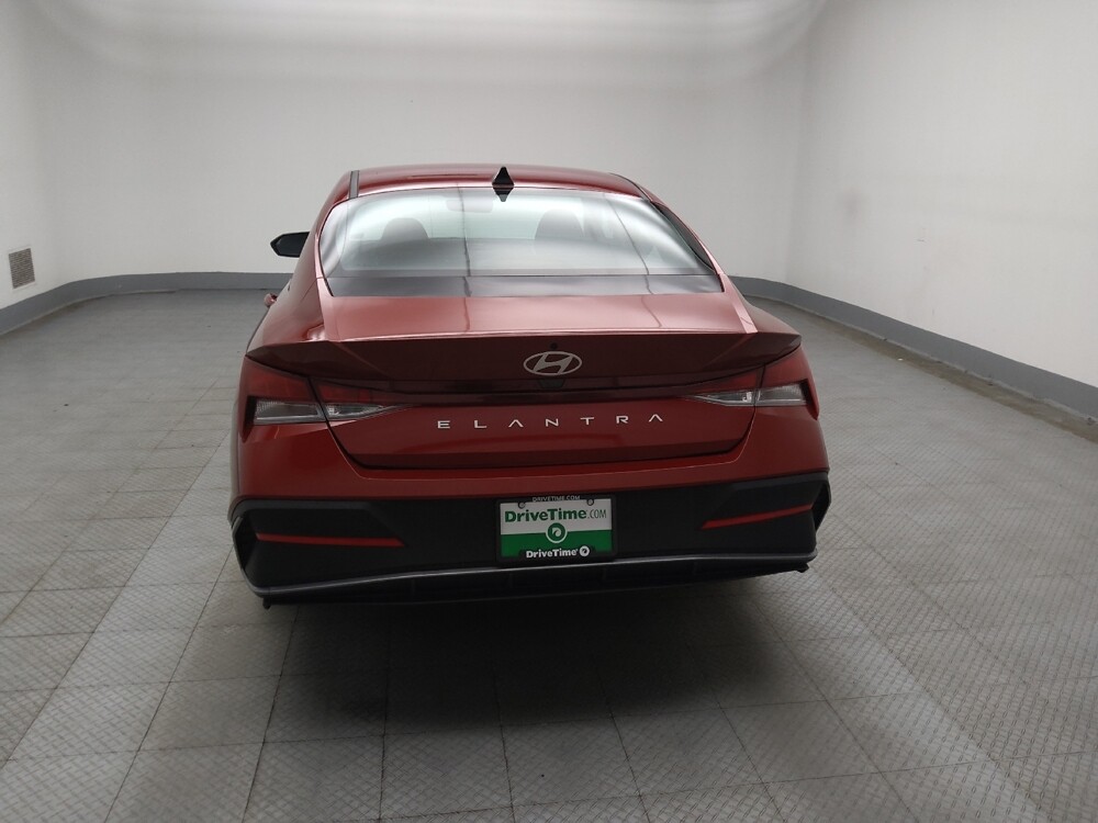 2025 Hyundai Elantra in Lombard, IL 60148 - 18127075 6
