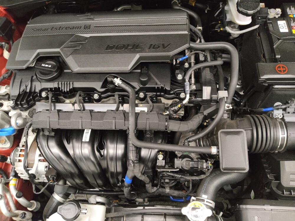 2025 Hyundai Elantra in Lombard, IL 60148 - 18127075 30