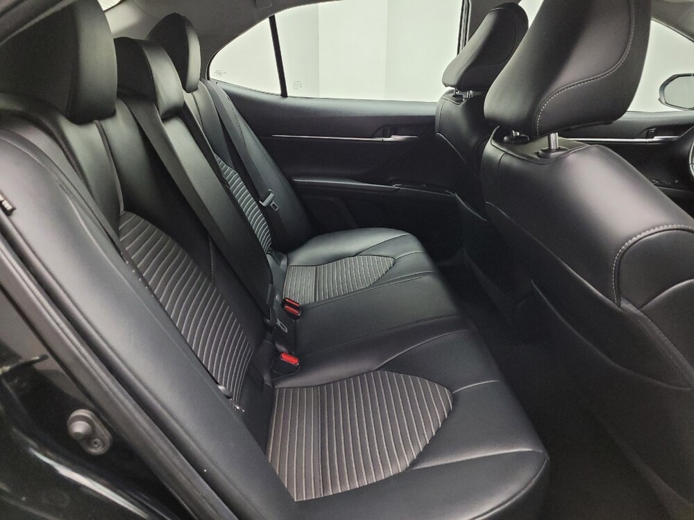 2020 Toyota Camry in Taylor, MI 48180 - 18127077 19