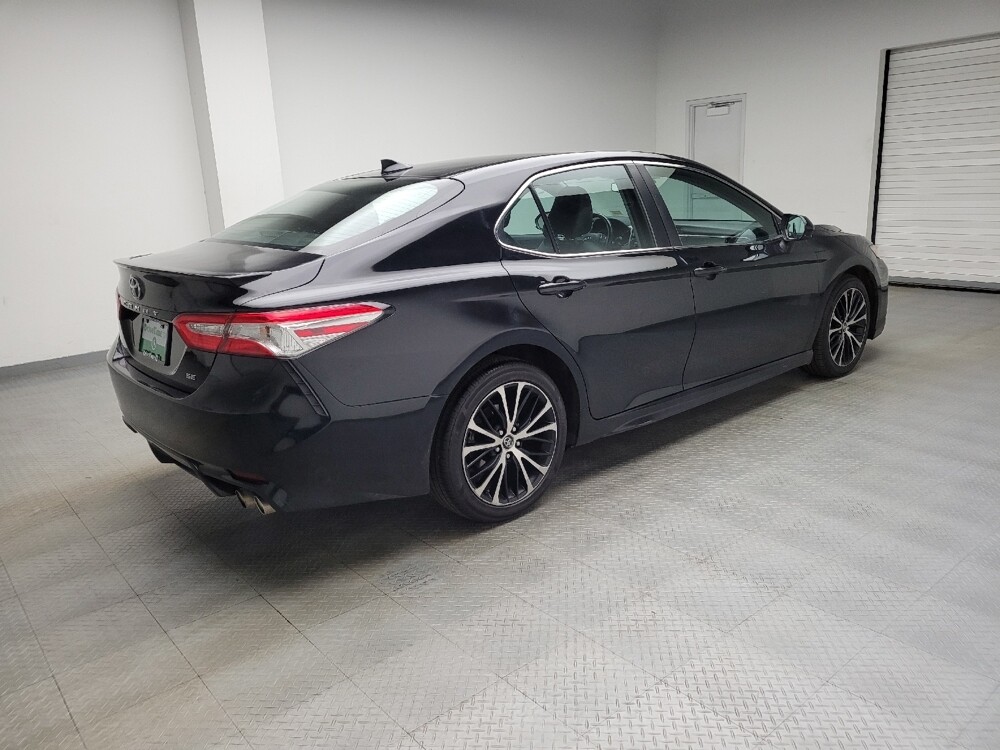 2020 Toyota Camry in Taylor, MI 48180 - 18127077 10