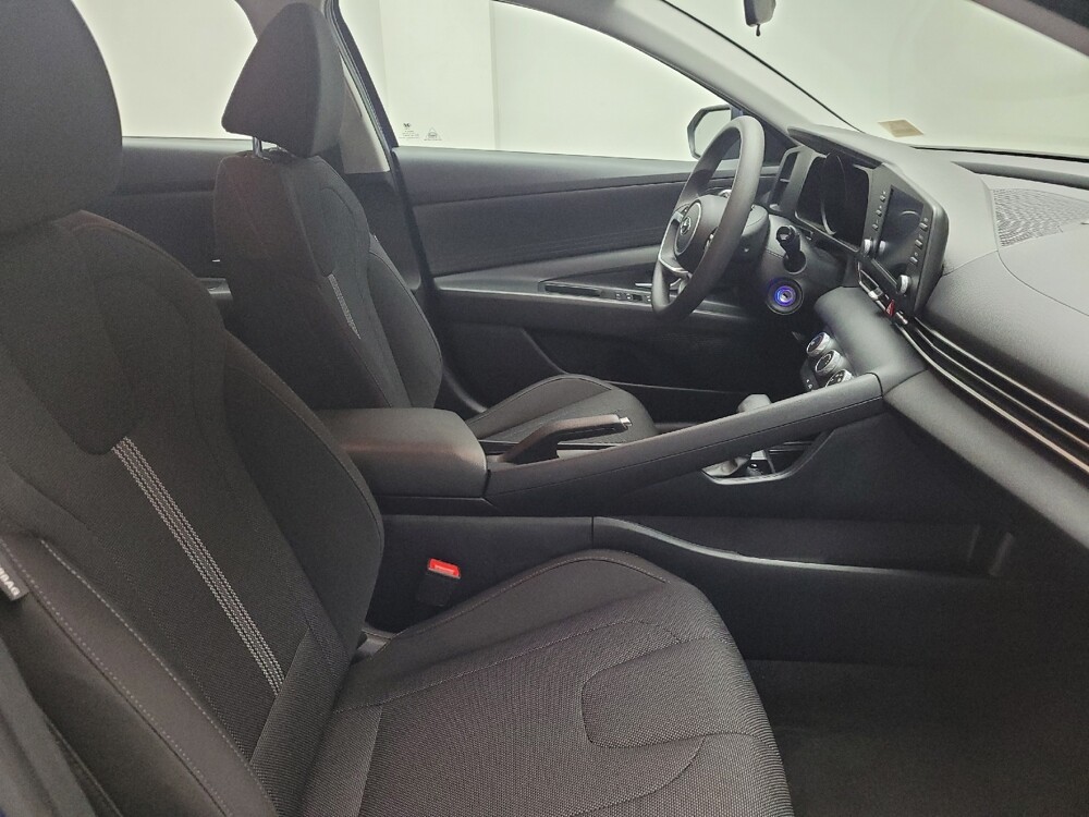 2023 Hyundai Elantra in Taylor, MI 48180 - 18127078 21