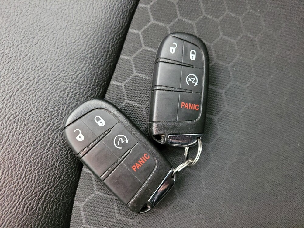 2018 Jeep Compass in Taylor, MI 48180 - 18127080 32