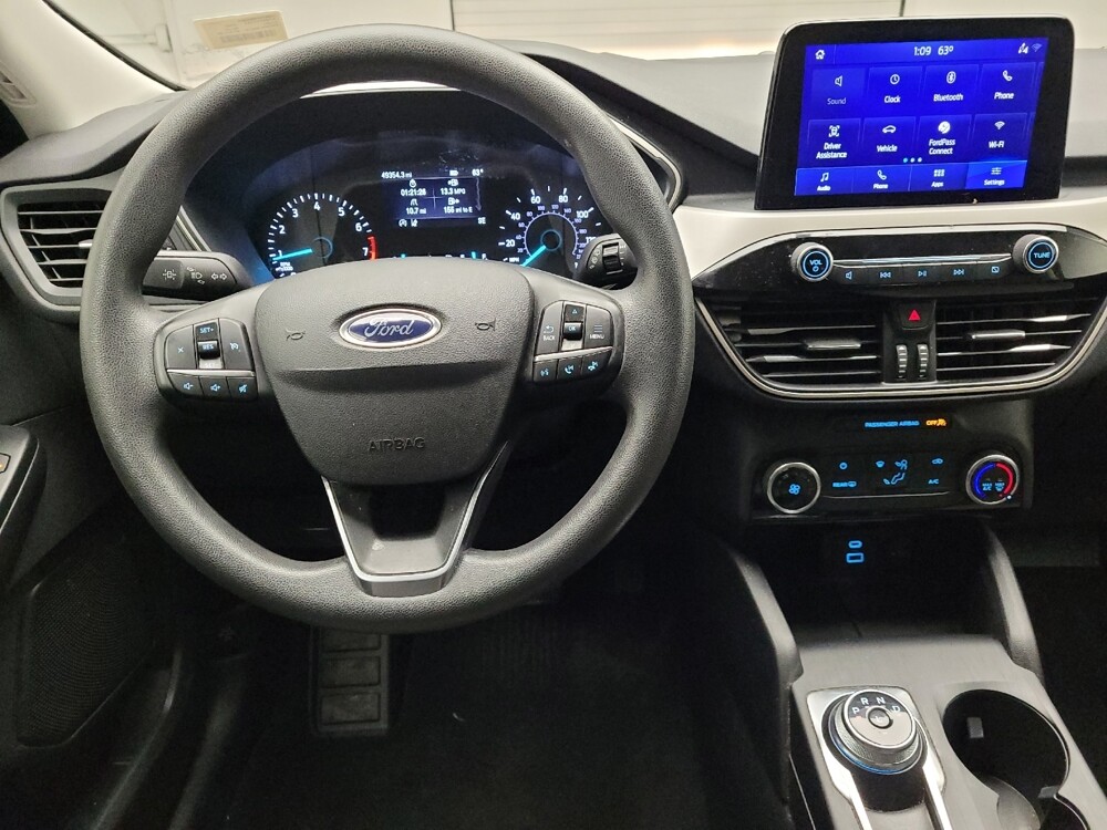 2022 Ford Escape in Grand Rapids, MI 49508 - 18127082 22