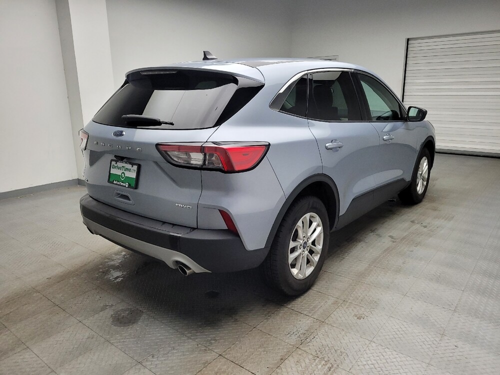 2022 Ford Escape in Grand Rapids, MI 49508 - 18127082 9