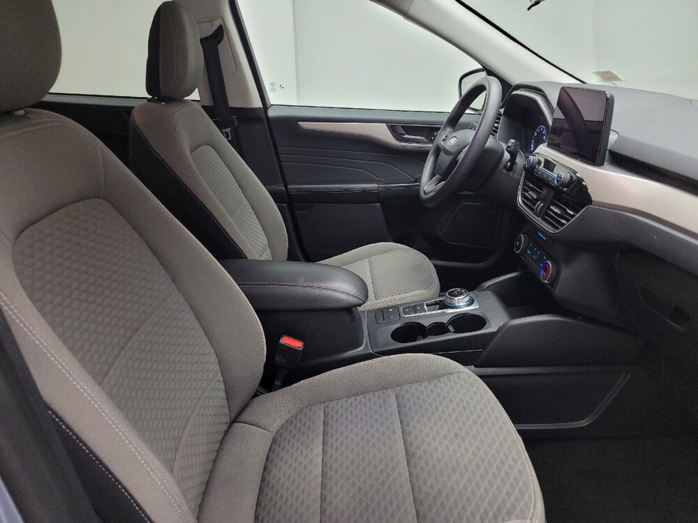 2022 Ford Escape in Grand Rapids, MI 49508 - 18127082 21