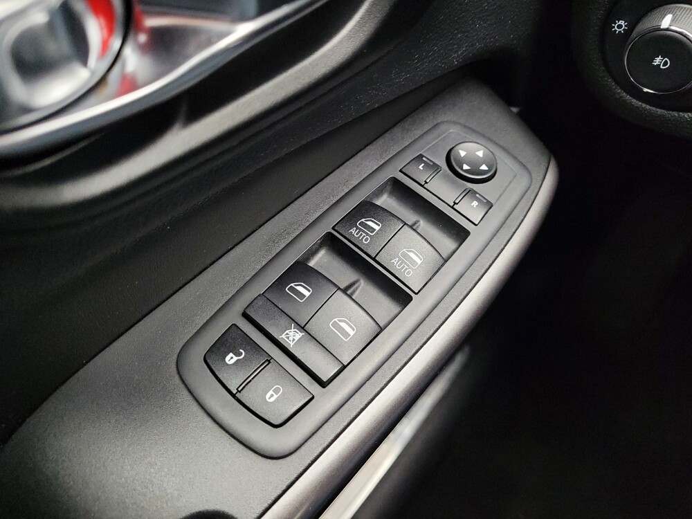 2021 Jeep Cherokee in Taylor, MI 48180 - 18127083 27