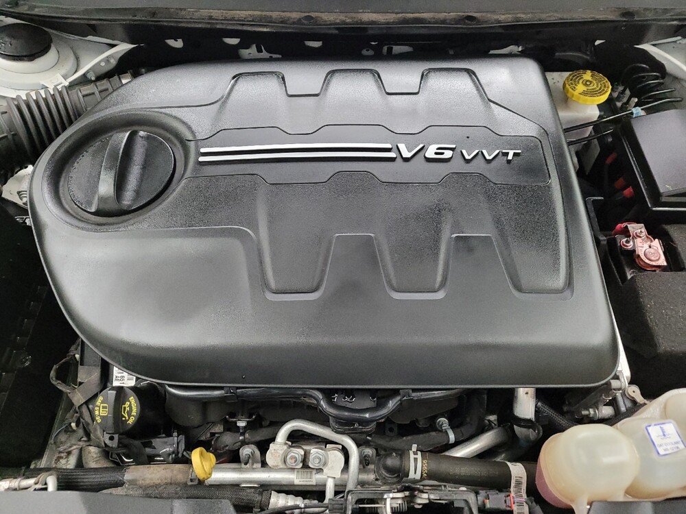 2021 Jeep Cherokee in Taylor, MI 48180 - 18127083 30