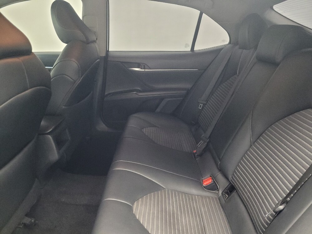 2018 Toyota Camry in Indianapolis, IN 46222 - 18127088 18