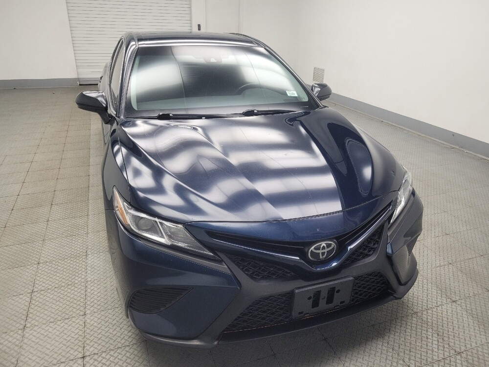2018 Toyota Camry in Indianapolis, IN 46222 - 18127088 14