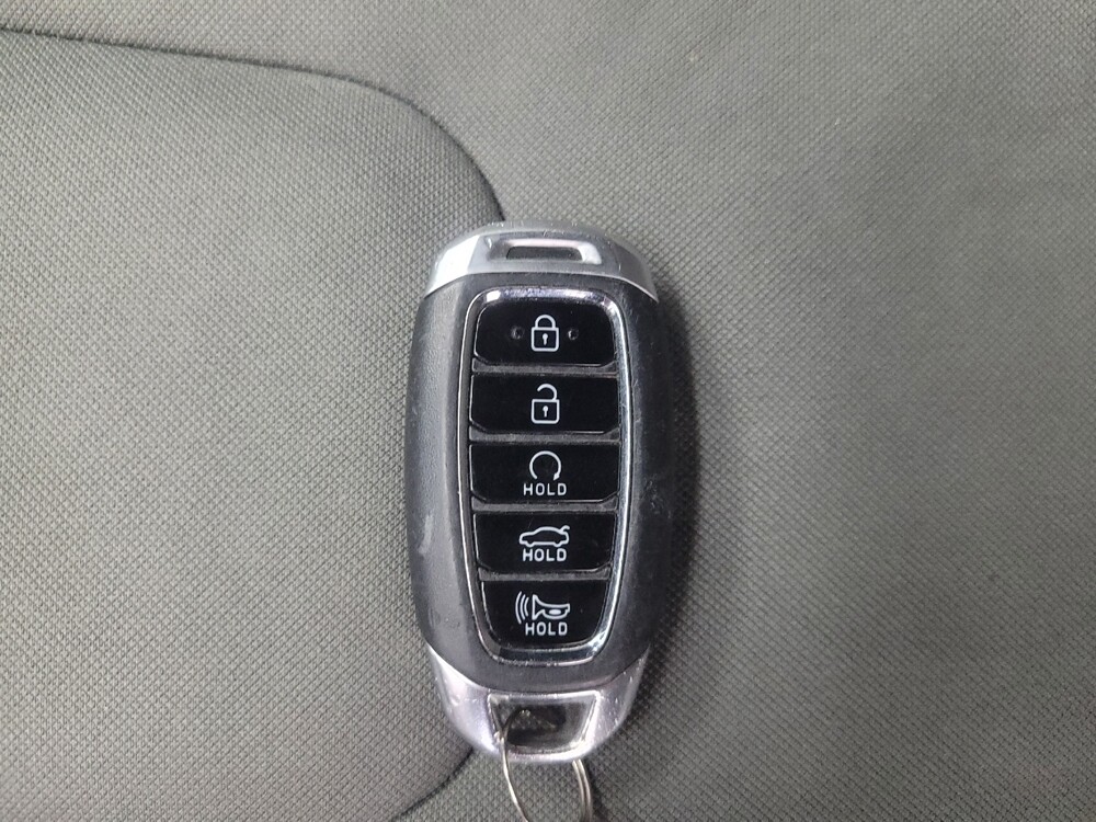 2022 Hyundai Elantra in Peoria, IL 61615 - 18127089 32