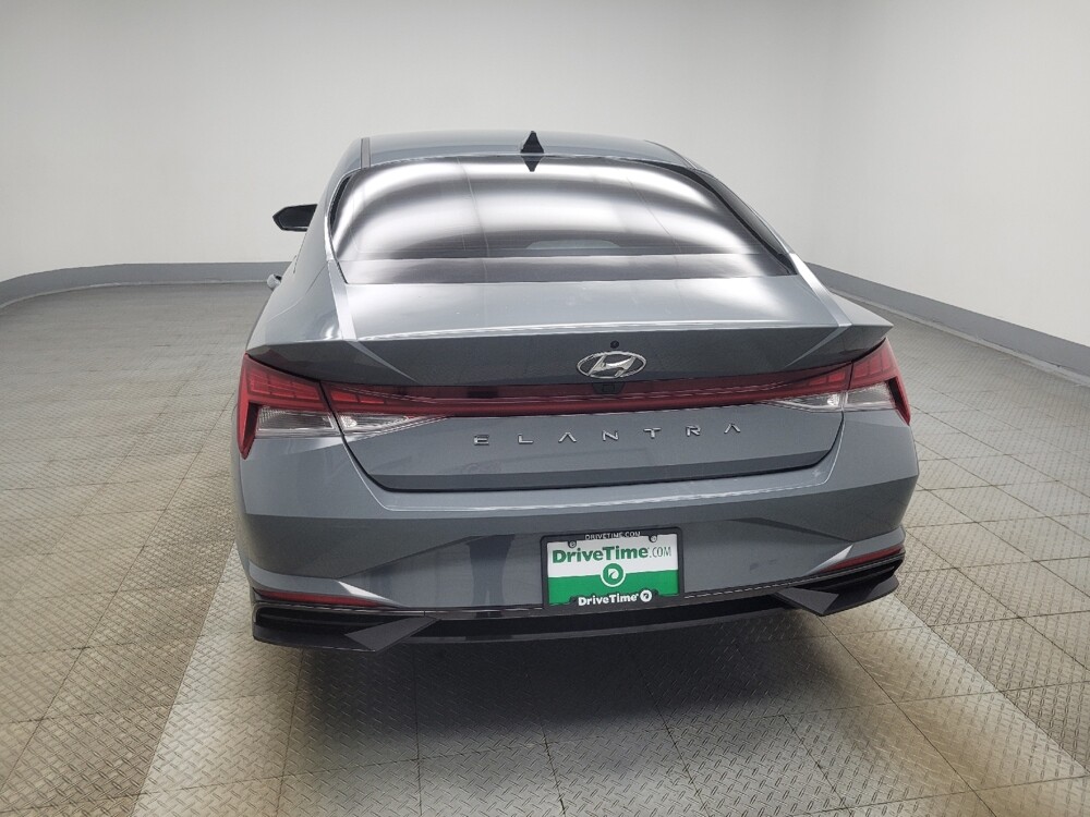 2022 Hyundai Elantra in Peoria, IL 61615 - 18127089 6