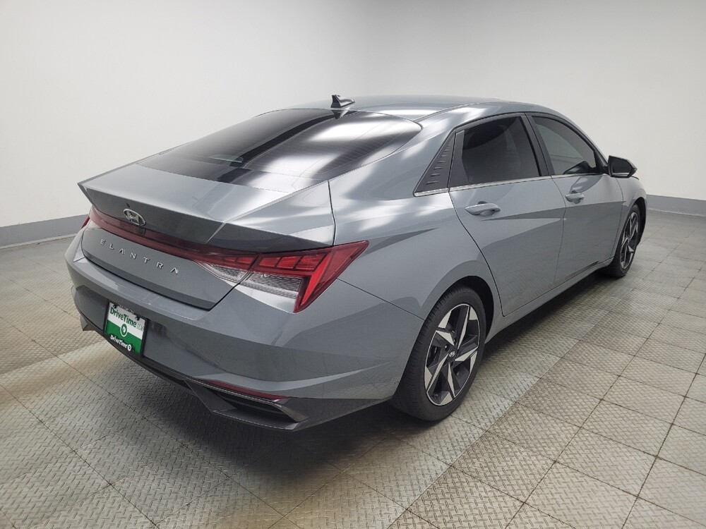 2022 Hyundai Elantra in Peoria, IL 61615 - 18127089 9