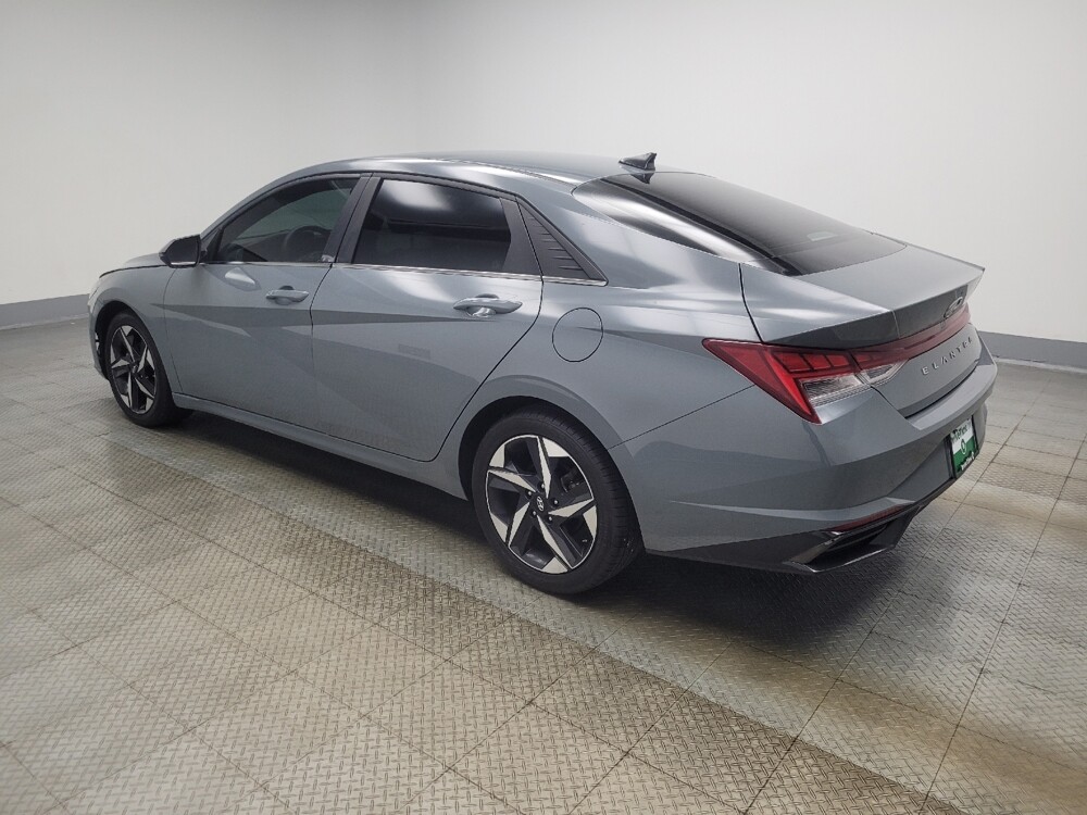 2022 Hyundai Elantra in Peoria, IL 61615 - 18127089 3