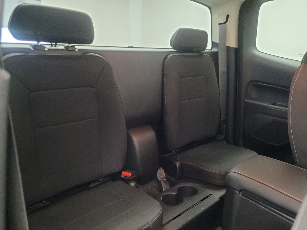 2018 Chevrolet Colorado in Indianapolis, IN 46222 - 18127090 19