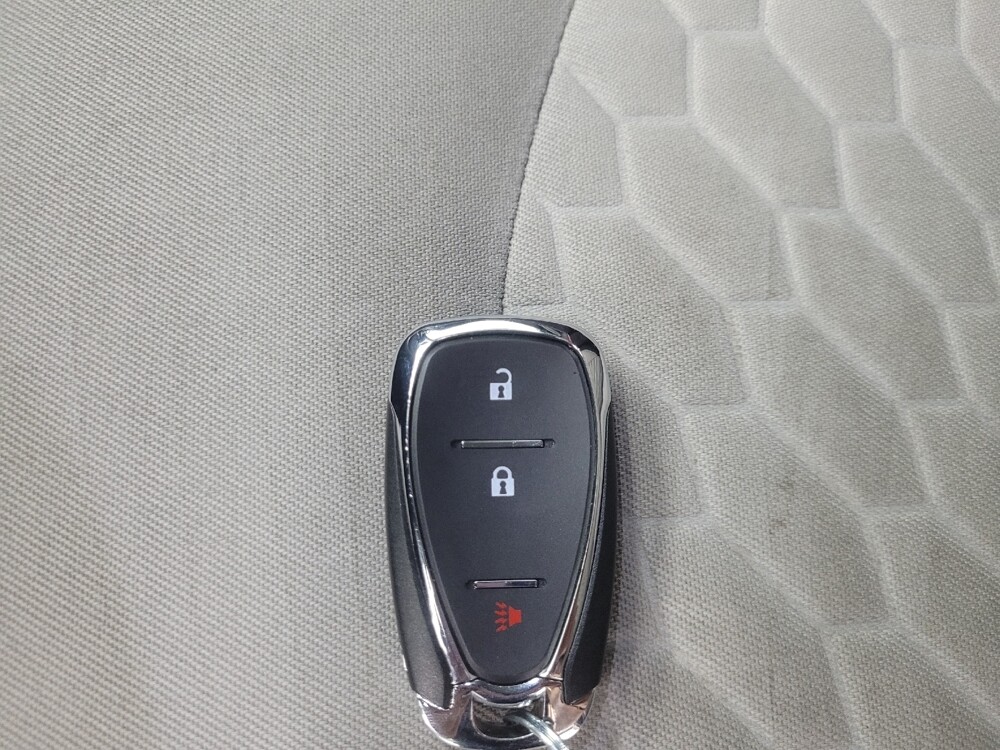 2019 Chevrolet Equinox in Ft Wayne, IN 46805 - 18127092 32