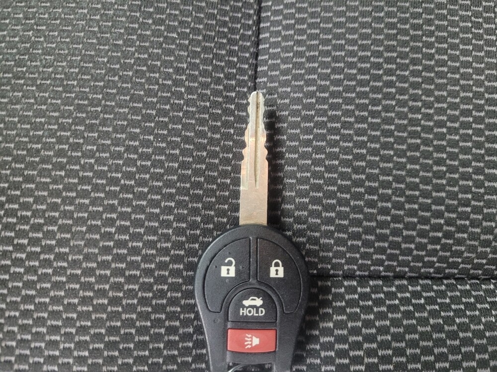 2017 Nissan Versa in Peoria, IL 61615 - 18127096 32