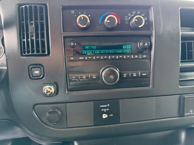 2017 Chevrolet Express 3500 in Knoxville, TN 37920 - 18127103 20