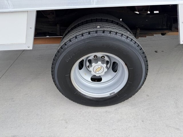 2017 Chevrolet Express 3500 in Knoxville, TN 37920 - 18127103 22