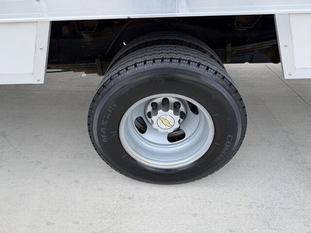 2017 Chevrolet Express 3500 in Knoxville, TN 37920 - 18127103 23