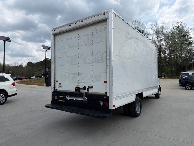 2017 Chevrolet Express 3500 in Knoxville, TN 37920 - 18127103 2