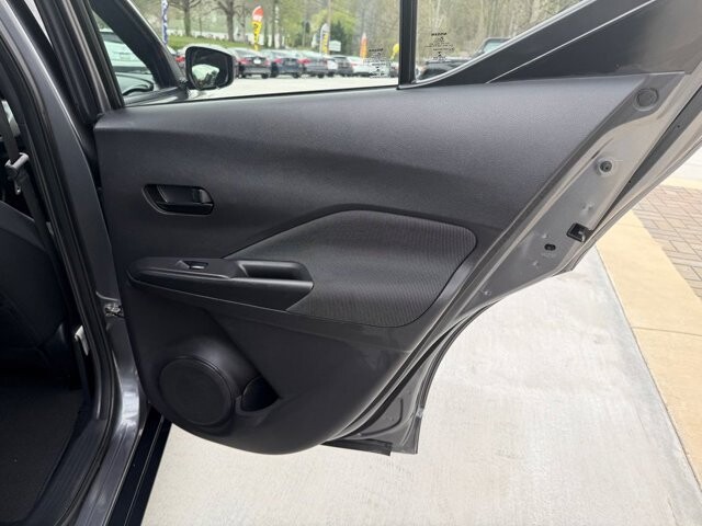 2020 Nissan Kicks in Knoxville, TN 37920 - 18127104 10