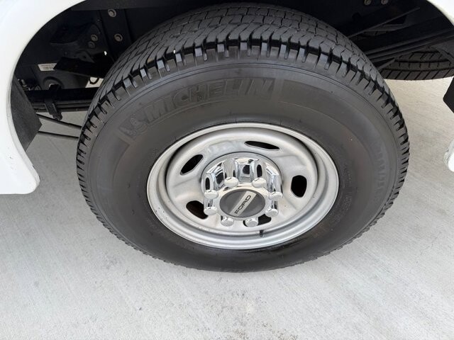 2021 Ford F350 in Knoxville, TN 37920 - 18127105 34