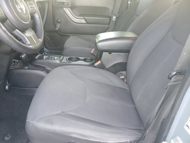 2015 Jeep Wrangler in Knoxville, TN 37912 - 18127120 6