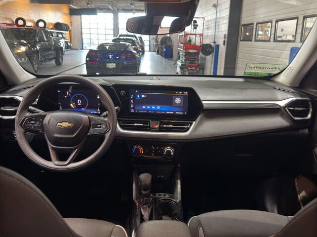 2025 Chevrolet TrailBlazer in Burlington, WI 53105 - 18127129 13
