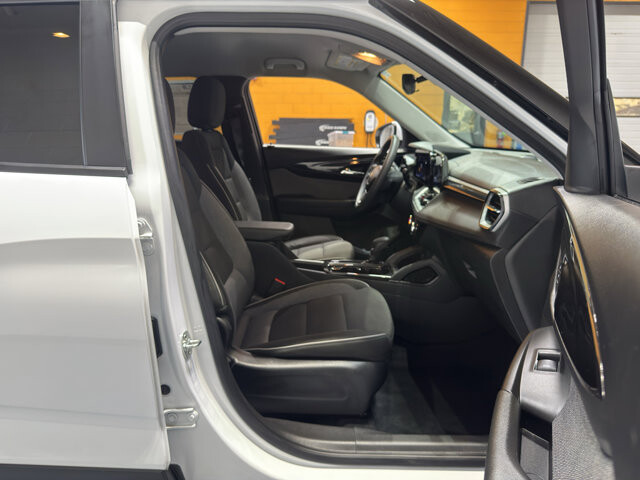 2025 Chevrolet TrailBlazer in Burlington, WI 53105 - 18127129 18