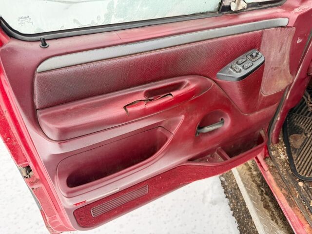 1994 Ford F150 in Wadena, MN 56482 - 18127141 8