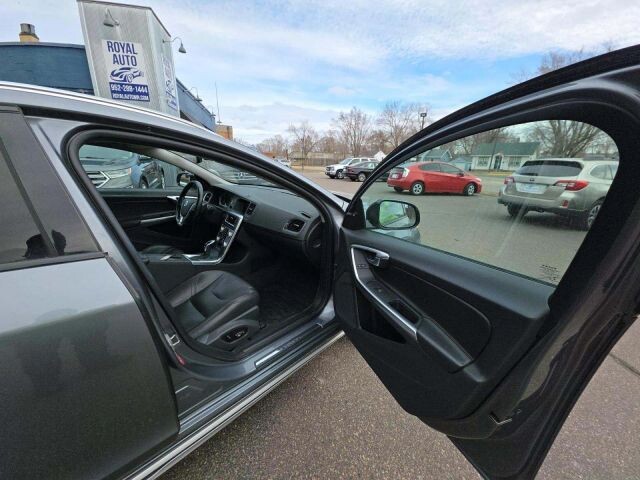 2018 Volvo V60 in Wadena, MN 56482 - 18127142 7