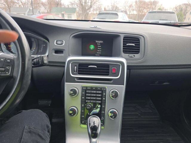 2018 Volvo V60 in Wadena, MN 56482 - 18127142 5