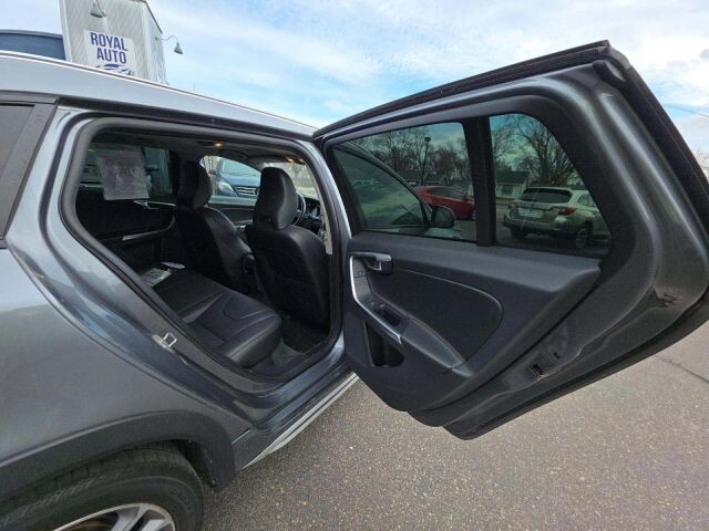 2018 Volvo V60 in Wadena, MN 56482 - 18127142 13