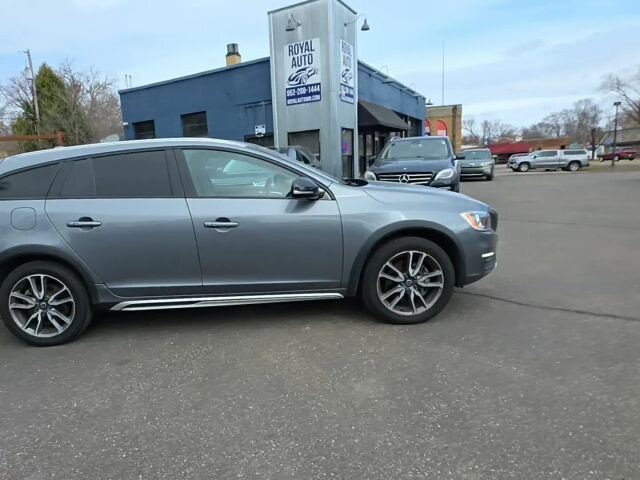 2018 Volvo V60 in Wadena, MN 56482 - 18127142 4