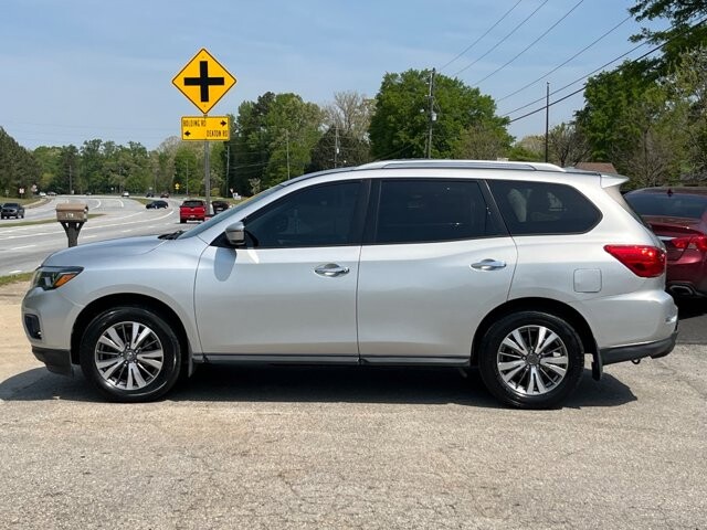 2017 Nissan Pathfinder in Flowery Branch, GA 30542 - 18127146 4