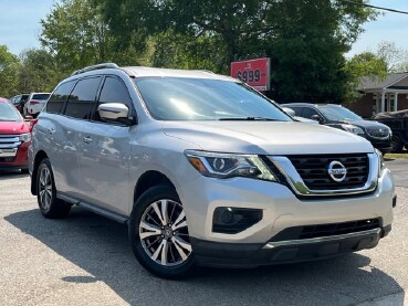 2017 Nissan Pathfinder in Flowery Branch, GA 30542
