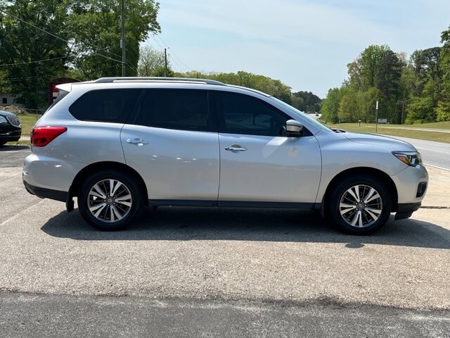 2017 Nissan Pathfinder in Flowery Branch, GA 30542 - 18127146 3