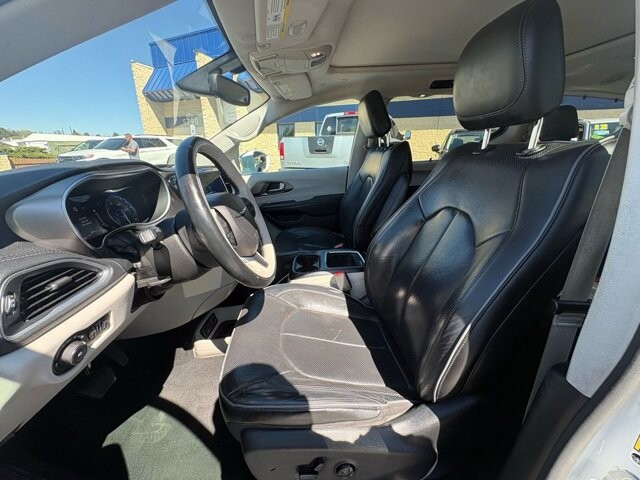 2018 Chrysler Pacifica in Arvada, CO 80002 - 18127149 6
