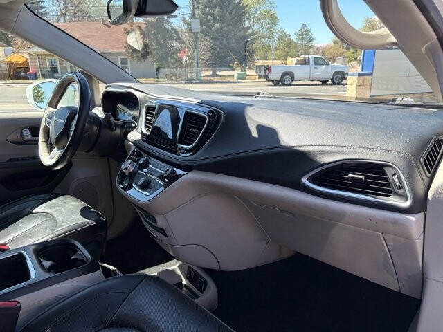 2018 Chrysler Pacifica in Arvada, CO 80002 - 18127149 12