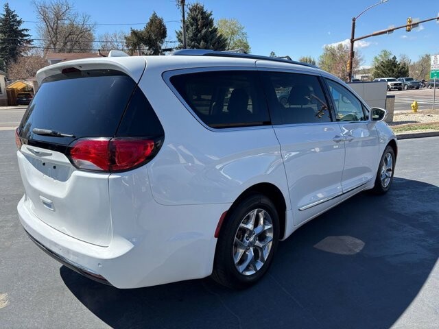 2018 Chrysler Pacifica in Arvada, CO 80002 - 18127149 3