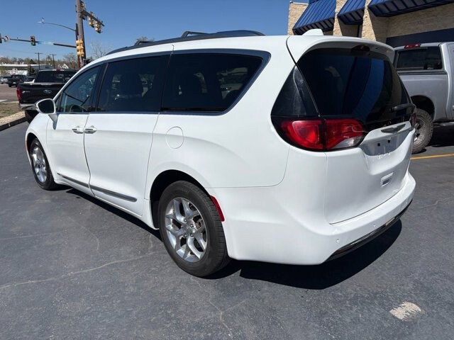 2018 Chrysler Pacifica in Arvada, CO 80002 - 18127149 2