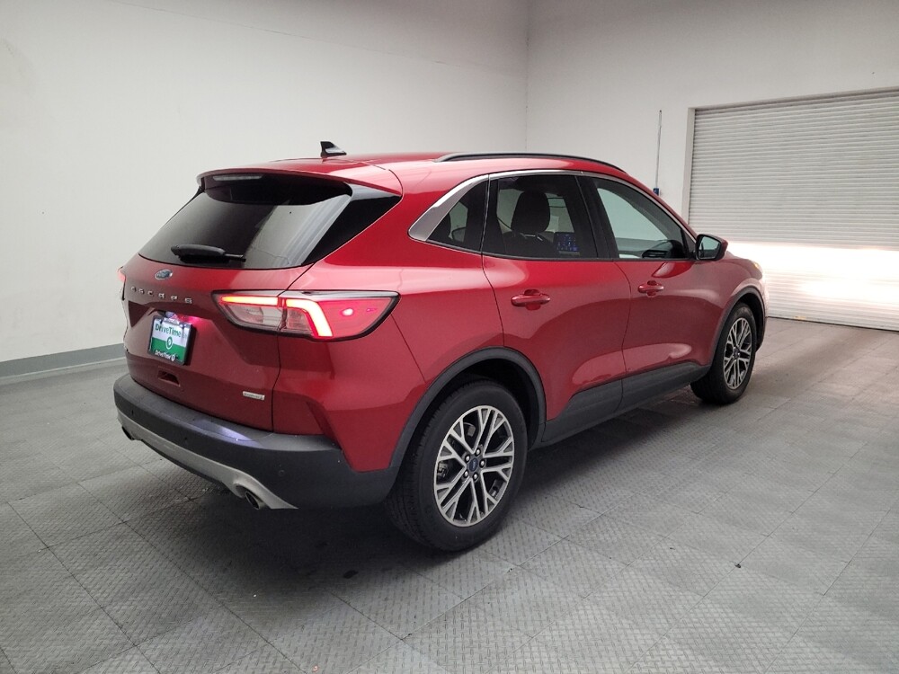 2020 Ford Escape in Downey, CA 90241 - 18127156 9